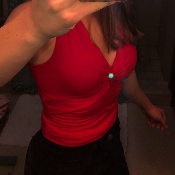 red boston proper tank - Picture 2 of 2